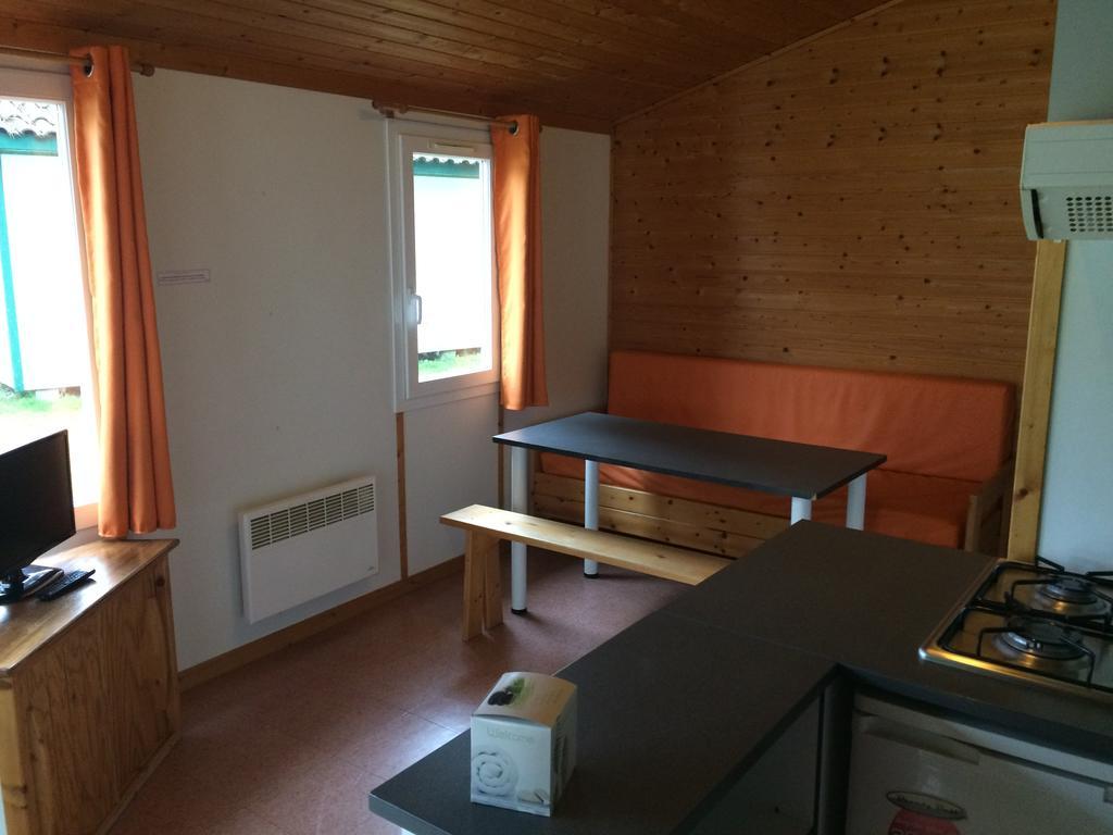 Camping Les Lupins Seppois-le-Bas Exterior photo